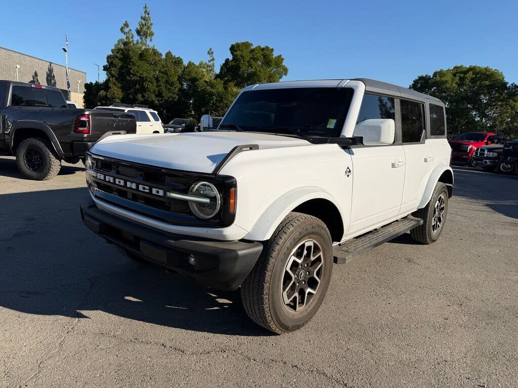 2024 FORD Bronco