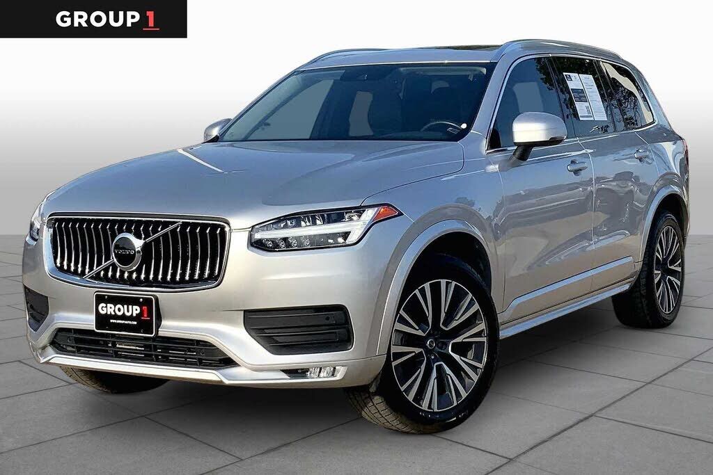 2022 VOLVO XC90