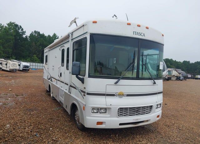 2003 WORKHORSE P32