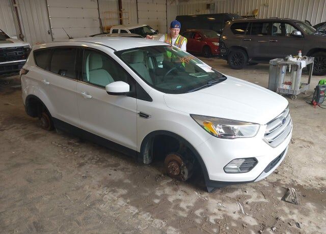 2017 FORD Escape