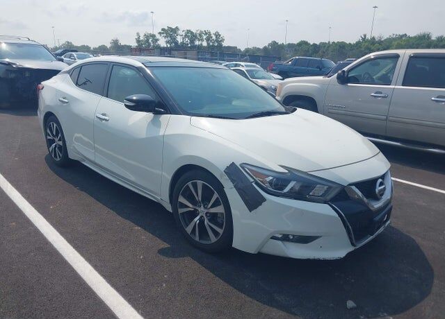 2016 NISSAN Maxima