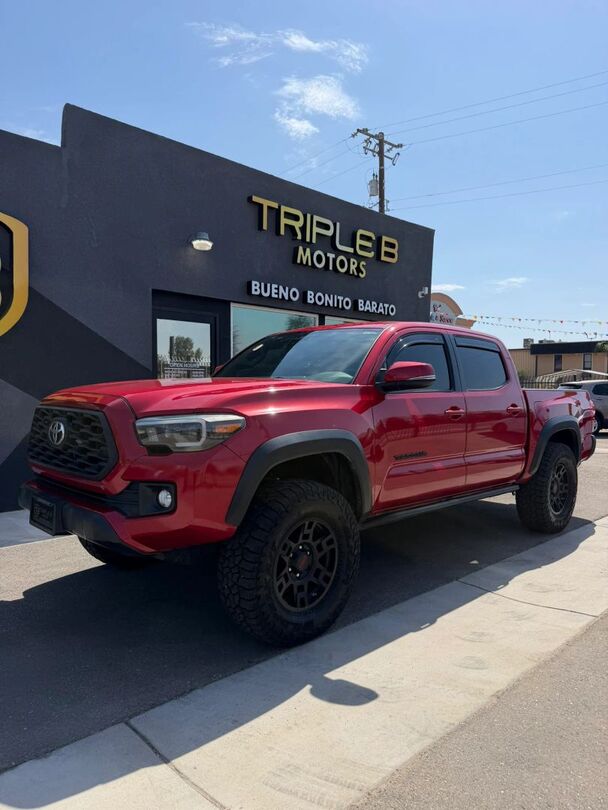 2018 TOYOTA Tacoma