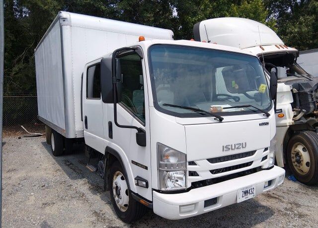 2022 ISUZU NRR