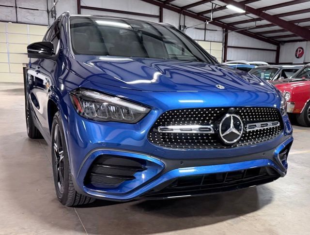 2024 MERCEDES-BENZ GLA-Class