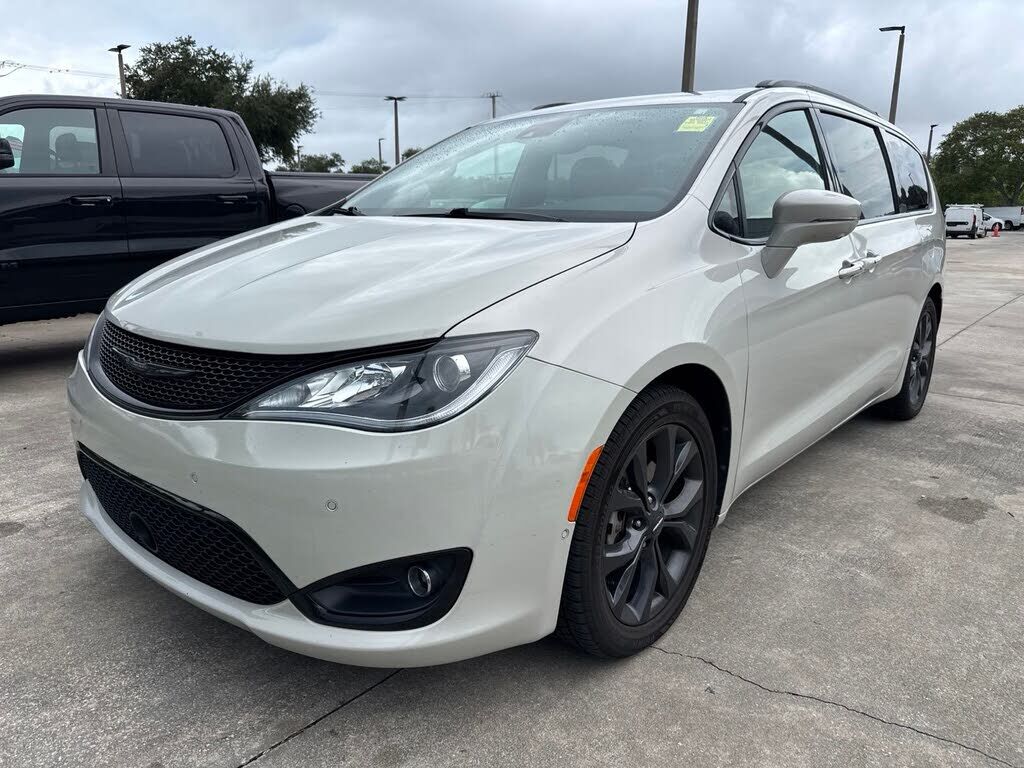 2020 CHRYSLER Pacifica