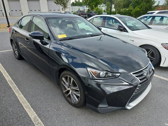 2018 LEXUS IS