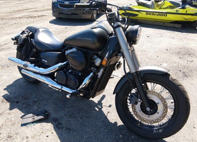 2012 HONDA VT750