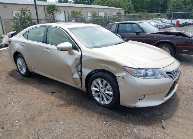 2015 LEXUS ES