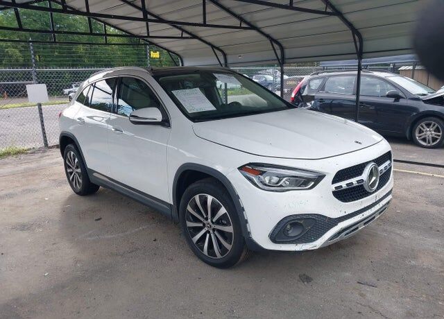 2023 MERCEDES-BENZ GLA-Class