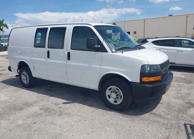 2022 CHEVROLET Express