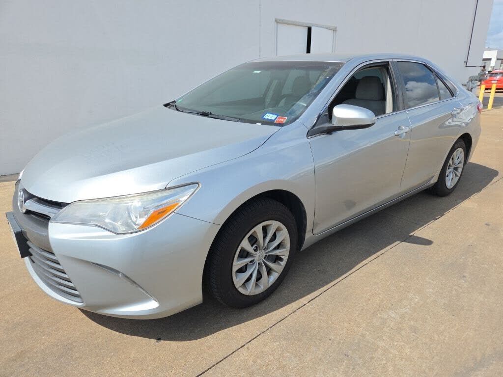 2017 TOYOTA Camry