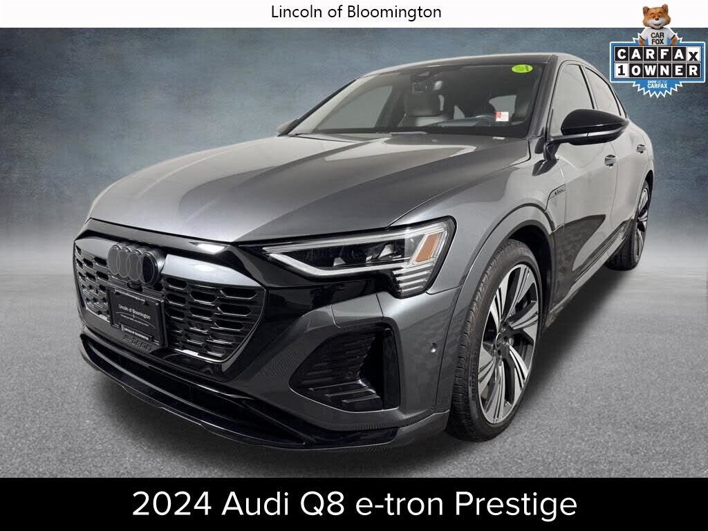 2024 AUDI Q8