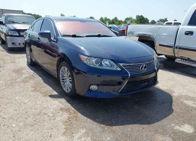 2015 LEXUS ES