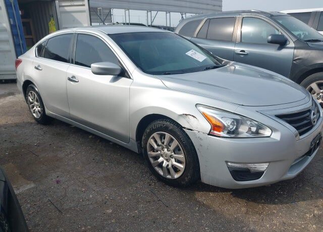 2013 NISSAN Altima
