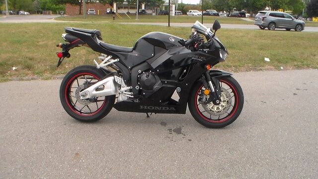 2015 HONDA CB