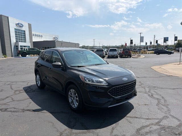 2022 FORD Escape