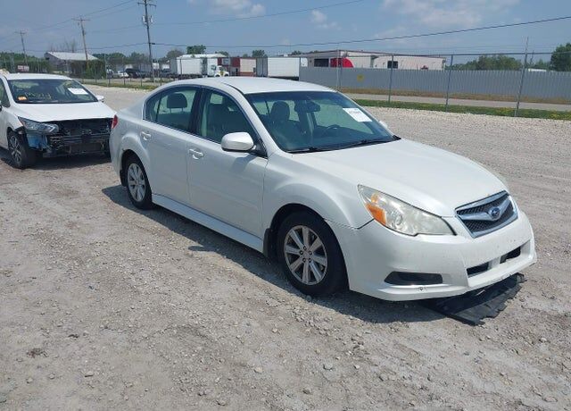 2011 SUBARU Legacy