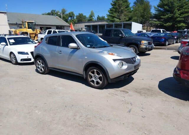2011 NISSAN Juke