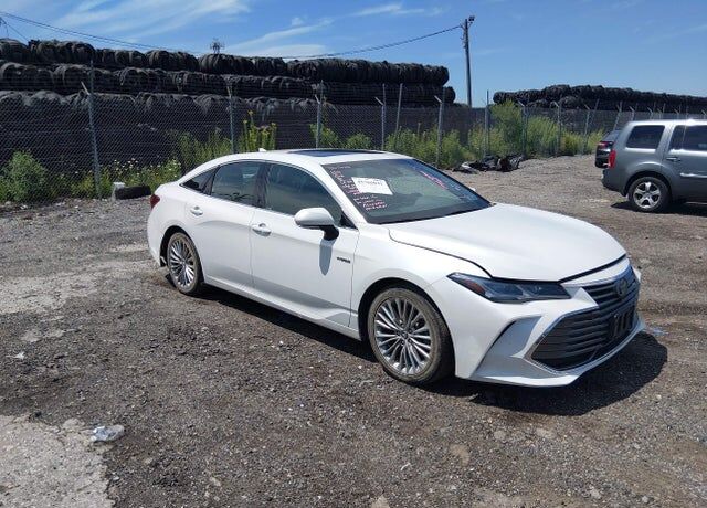 2019 TOYOTA Avalon