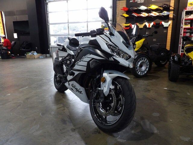2025 KAWASAKI Ninja