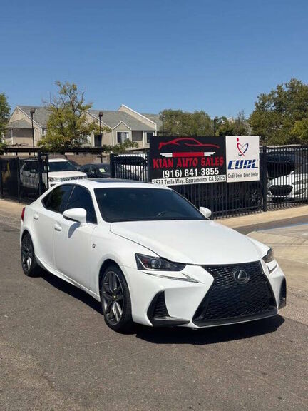 2017 LEXUS IS