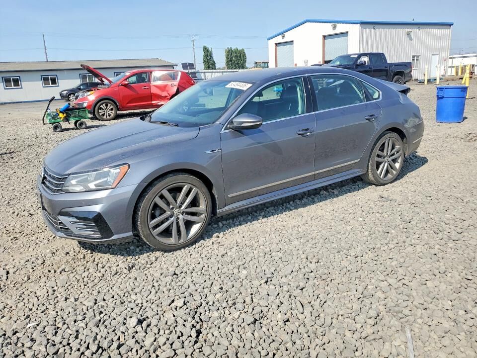 2017 VOLKSWAGEN Passat