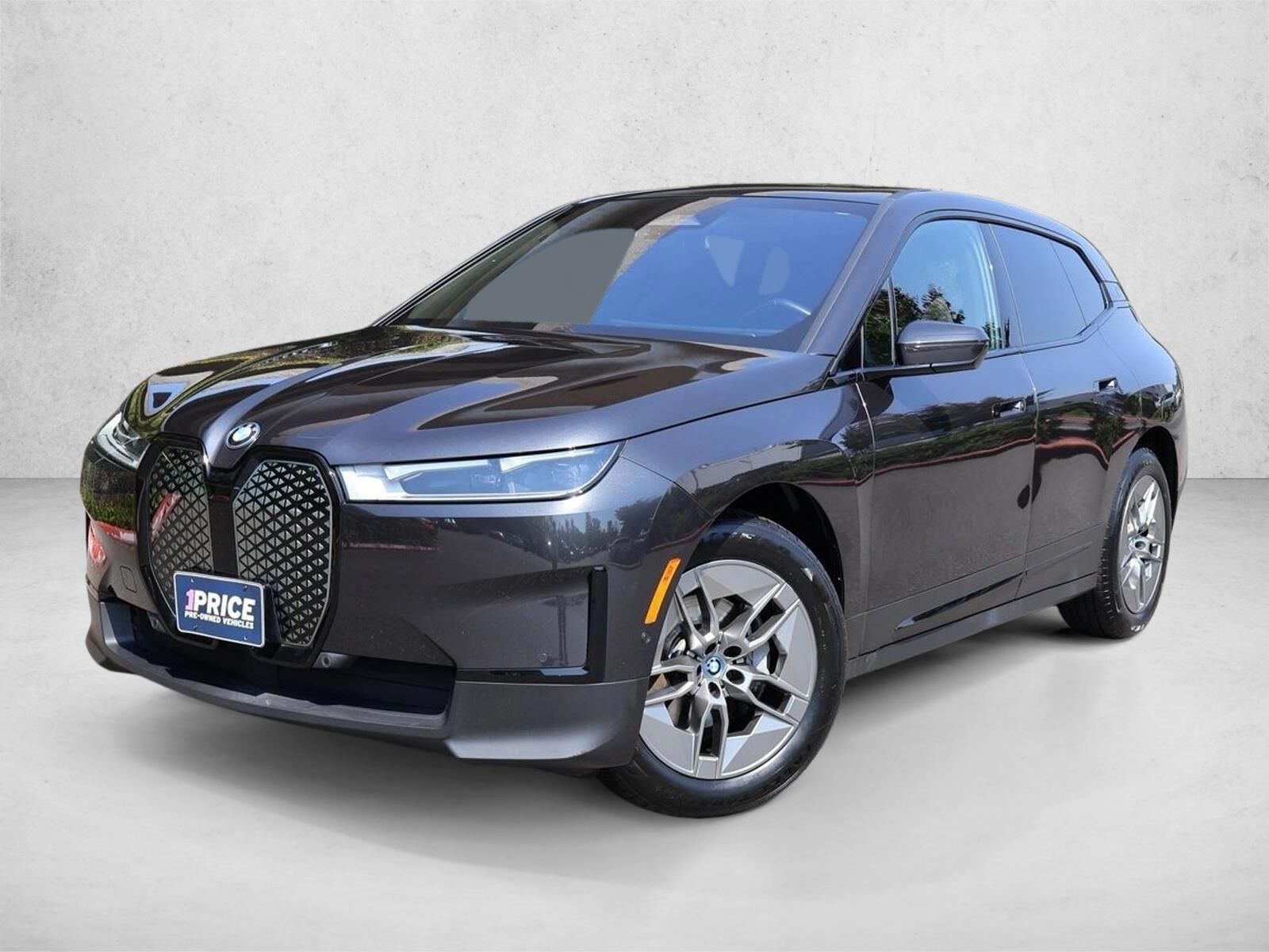2023 BMW ix