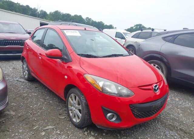 2013 MAZDA Mazda2