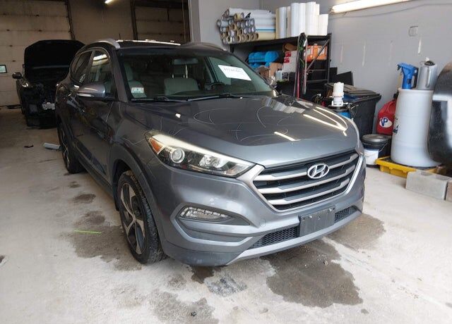2016 HYUNDAI Tucson