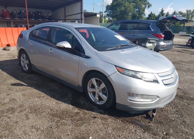 2013 CHEVROLET Volt