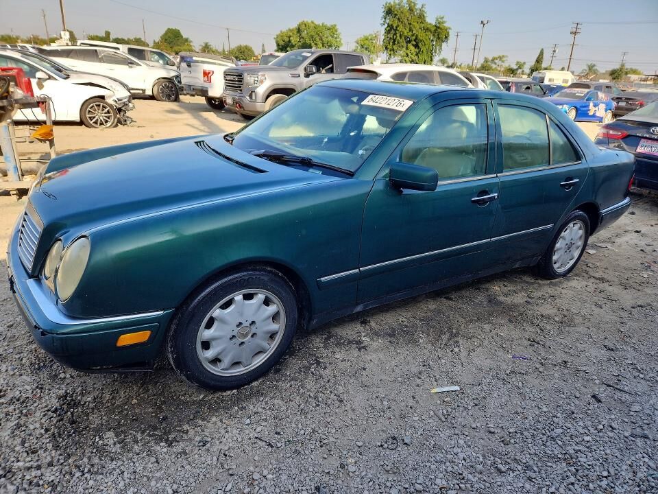 1996 MERCEDES-BENZ E-Class
