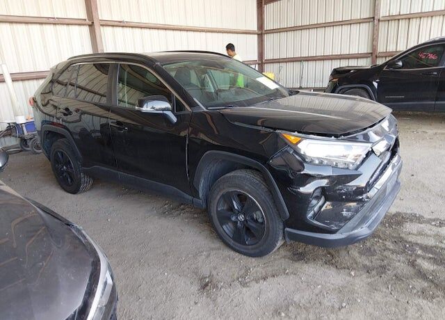 2019 TOYOTA RAV4