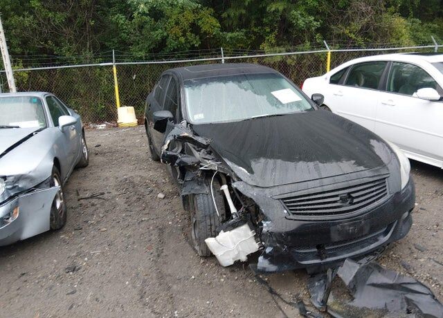 2011 INFINITI G25