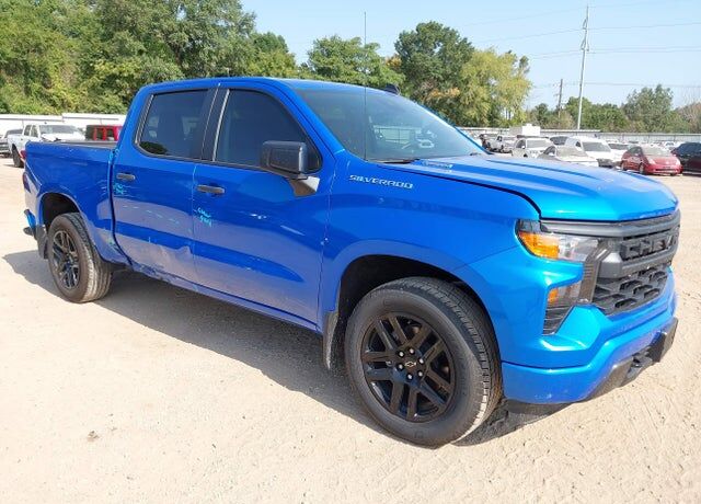 2025 CHEVROLET Silverado