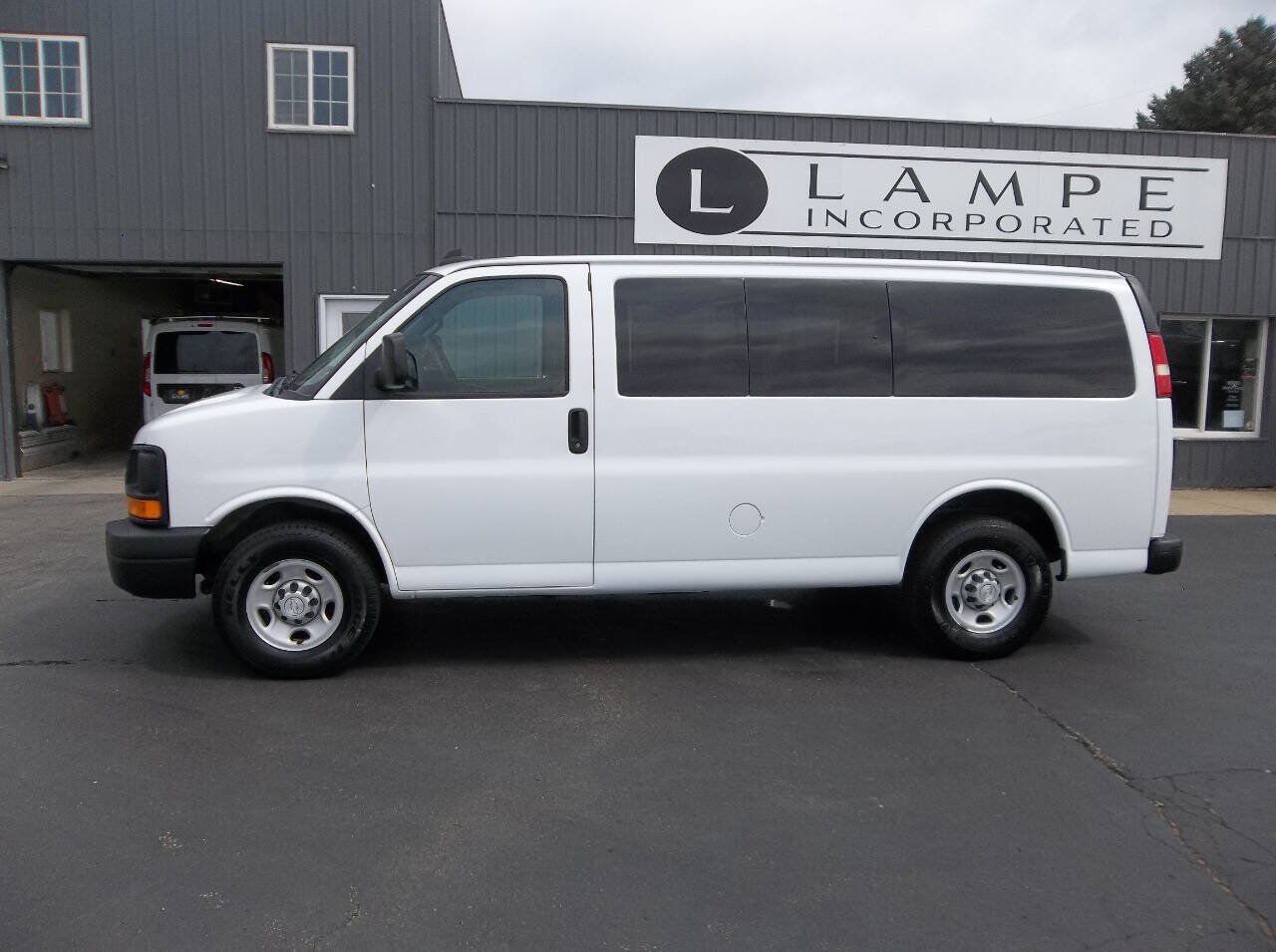 2016 CHEVROLET Express