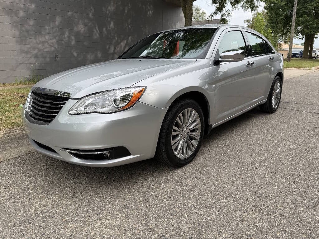2012 CHRYSLER 200