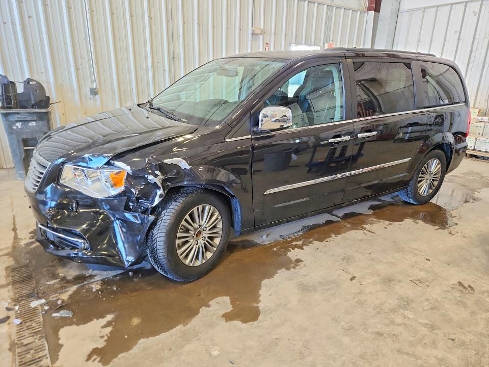 2014 CHRYSLER Town and Country