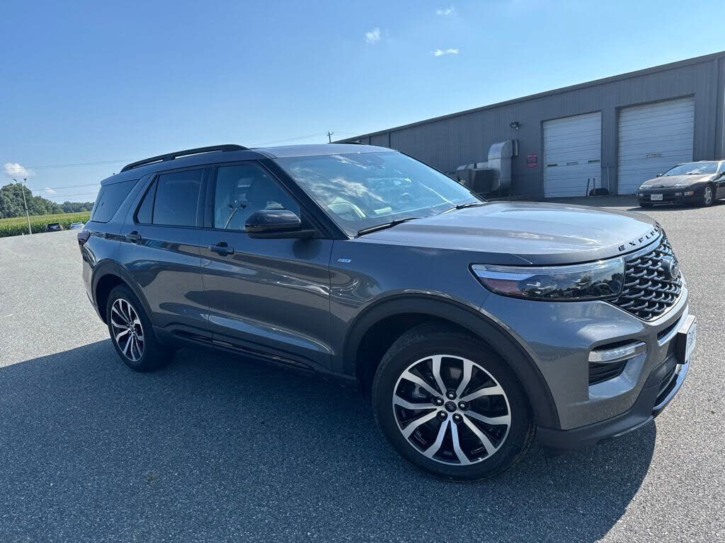 2023 FORD Explorer