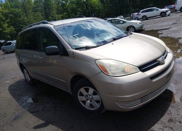2004 TOYOTA Sienna