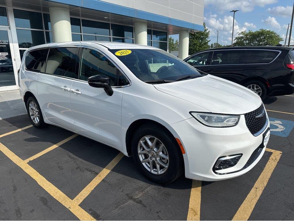 2025 CHRYSLER Pacifica