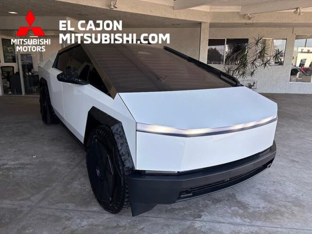2024 TESLA Cybertruck