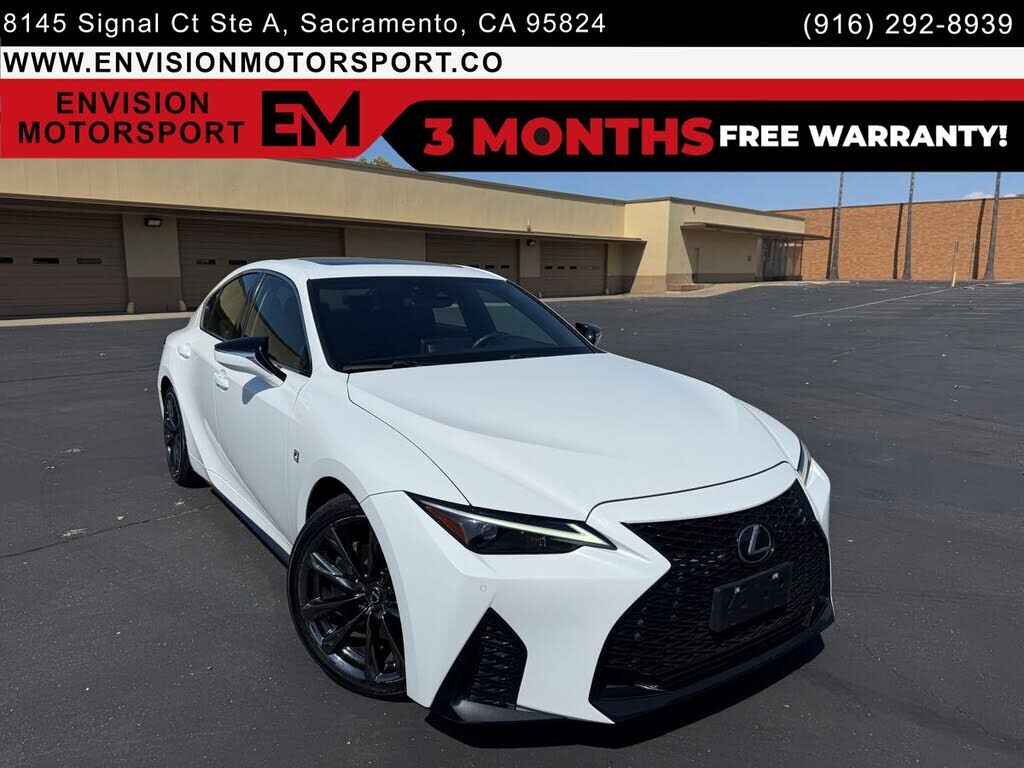 2022 LEXUS IS