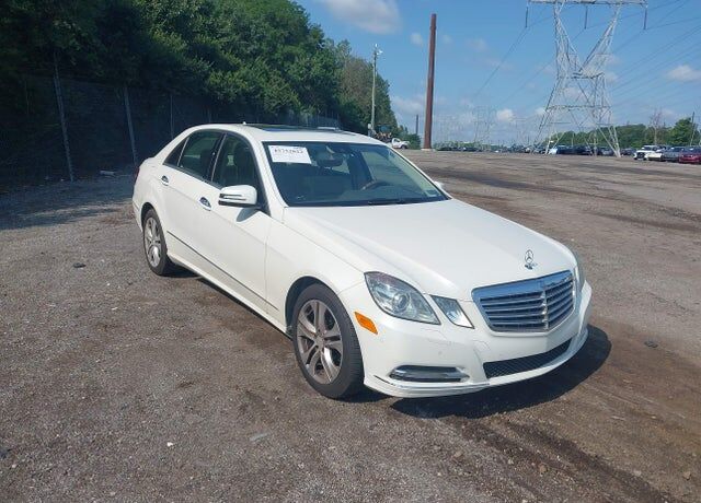2011 MERCEDES-BENZ E-Class