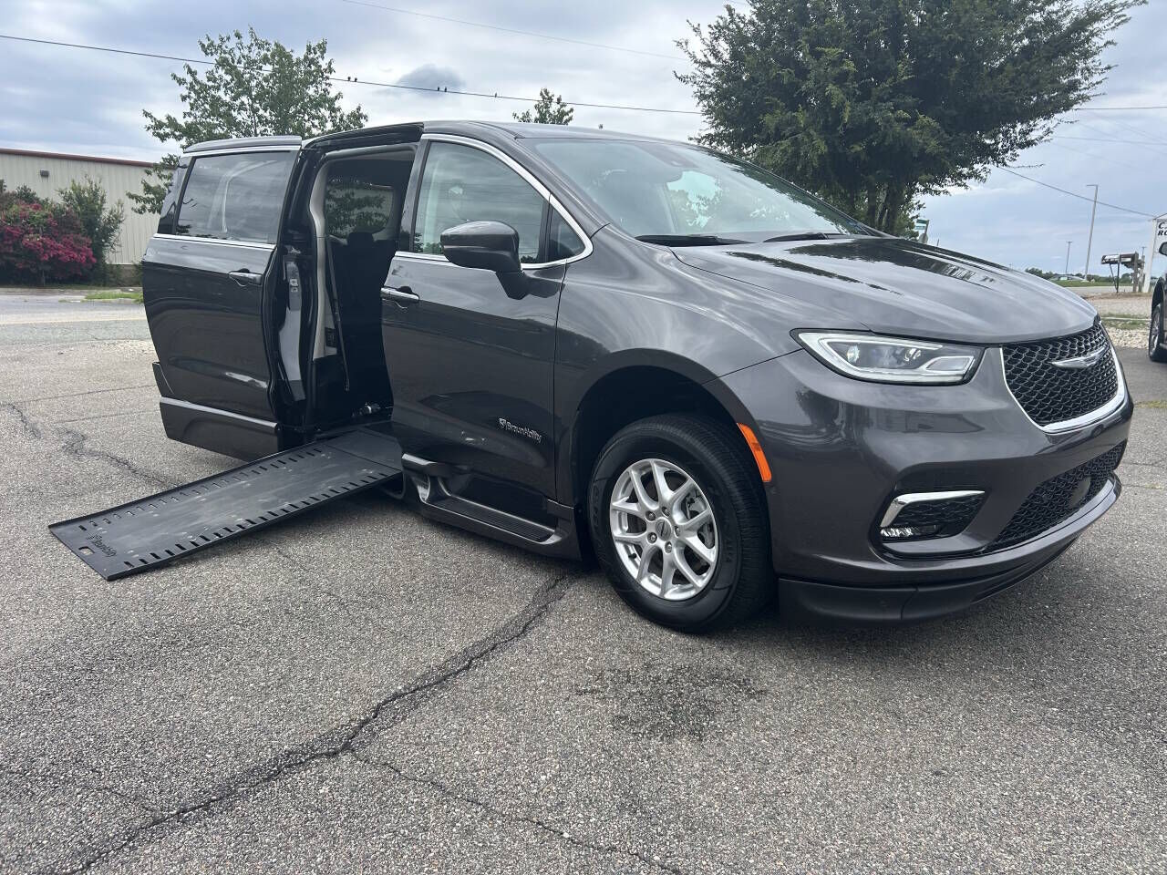 2023 CHRYSLER Pacifica