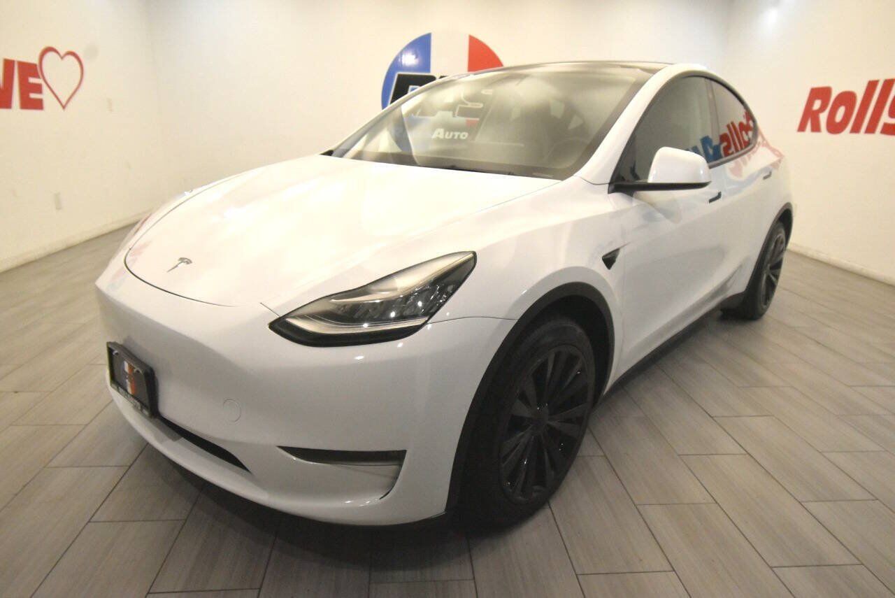 2022 TESLA Model Y