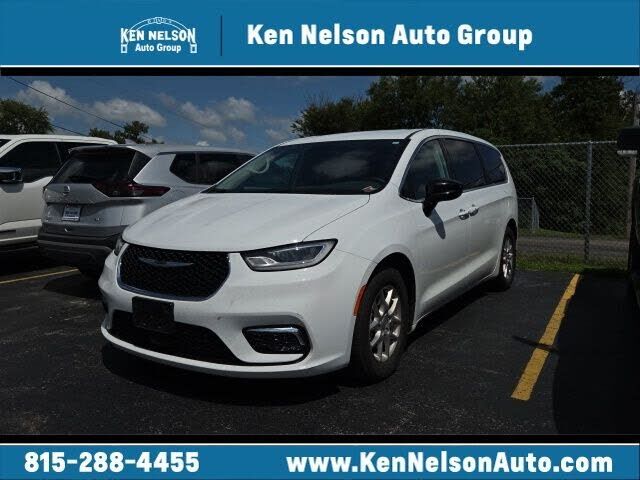 2024 CHRYSLER Pacifica