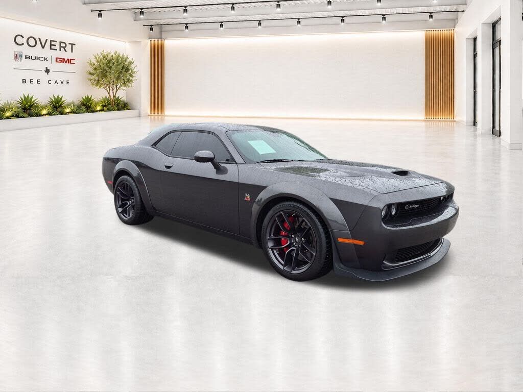 2019 DODGE Challenger