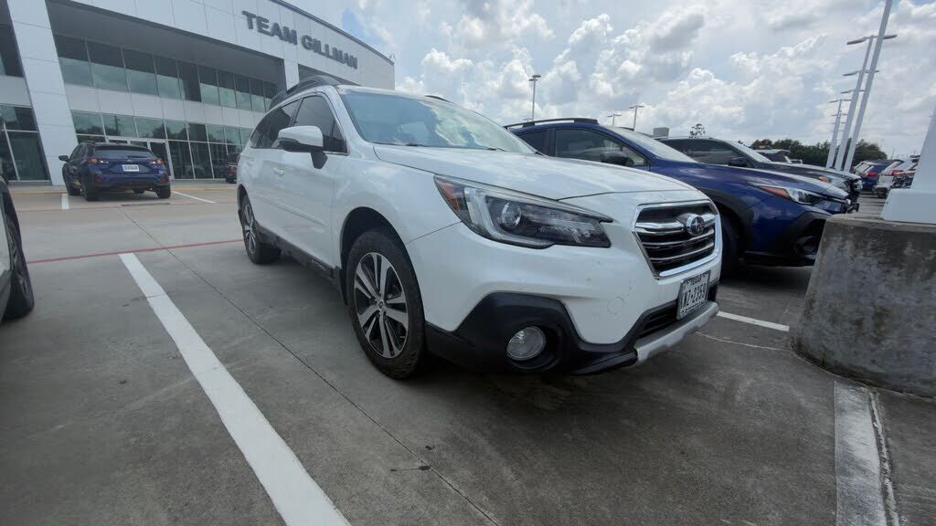 2018 SUBARU Outback