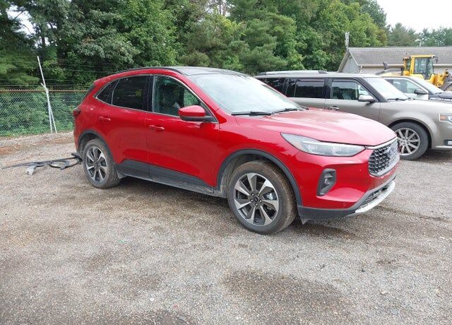 2024 FORD Escape