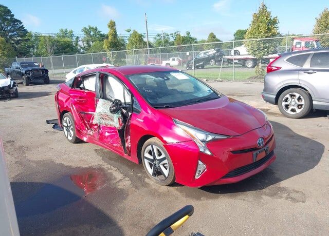 2017 TOYOTA PRIUS